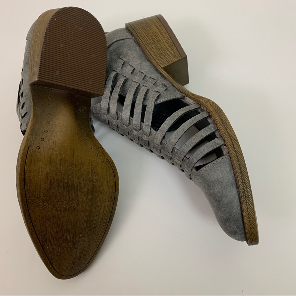 Coconuts by Matisse woody